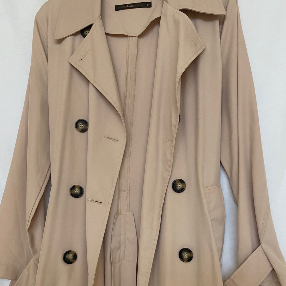 Light trench coat